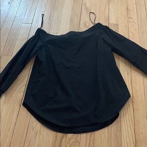 Aritzia off the shoulder blouse